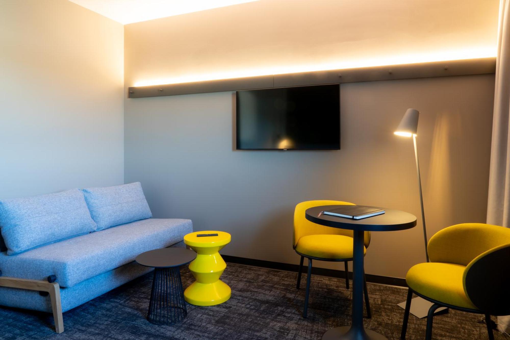 Ibis Saint Paul Trois Chateaux Exterior photo
